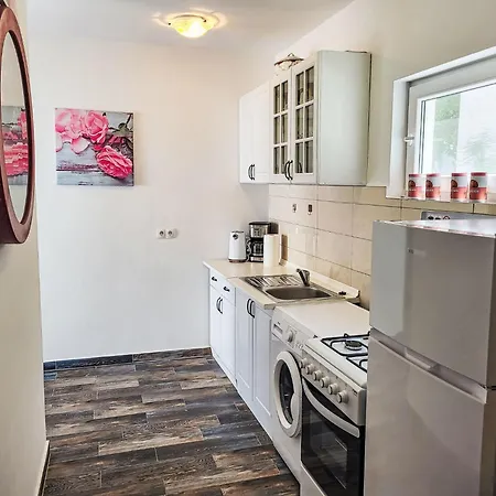 Matea By Interhome * Nin