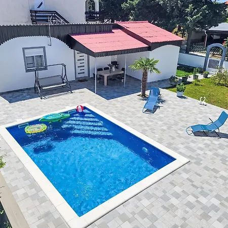 Tatil Evi Matea By Interhome Nin