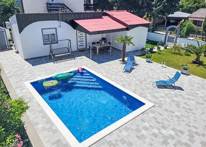 Hébergement de vacances Matea By Interhome Nin